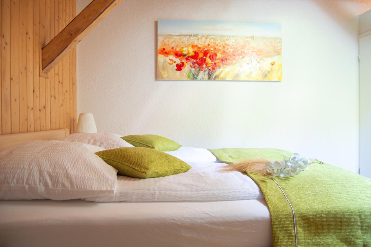 Wellness Mitten In Der Wasserfallstadt Triberg Triberg im Schwarzwald Exterior photo