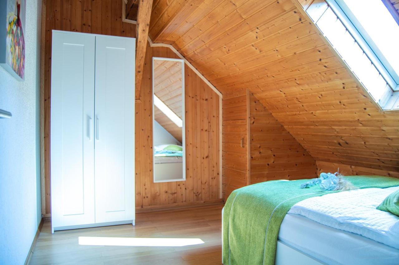 Wellness Mitten In Der Wasserfallstadt Triberg Triberg im Schwarzwald Exterior photo